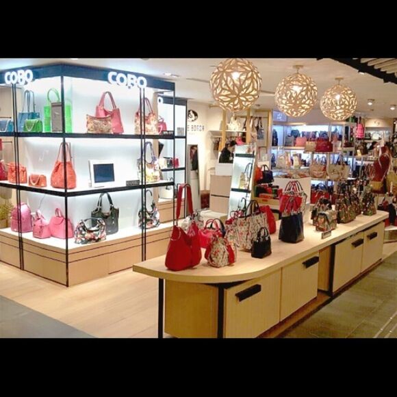 Cobo Internazionale Black and Silver Hand Bag - Picture 3 of 8